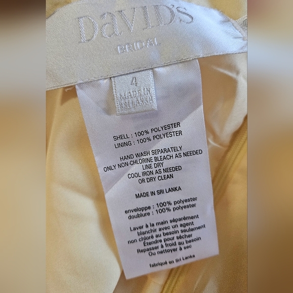 DAVID'S BRIDAL Short Chiffon V-Neck Dress with Ruching In Canary Yellow. Size 4 - Picture 8 of 14
